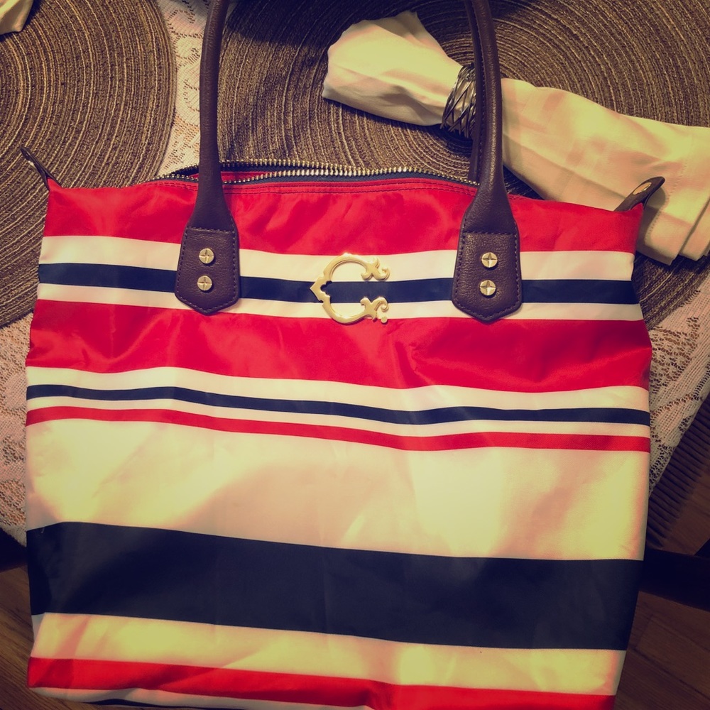 C. Wonder tote